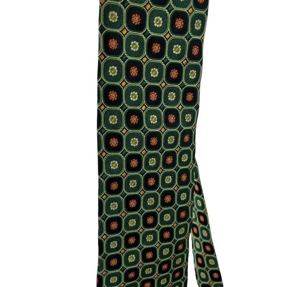 JZ Boulder Jim Herron Mens Green Floral All Silk Hand Made Necktie Neck Tie 3.5